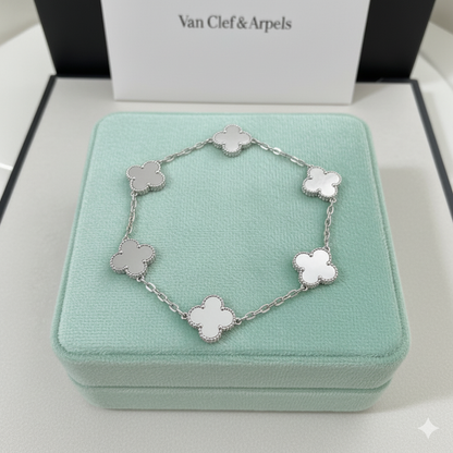 Pulsera Trebol Van Cleef con baño oro 14k + caja de regalo