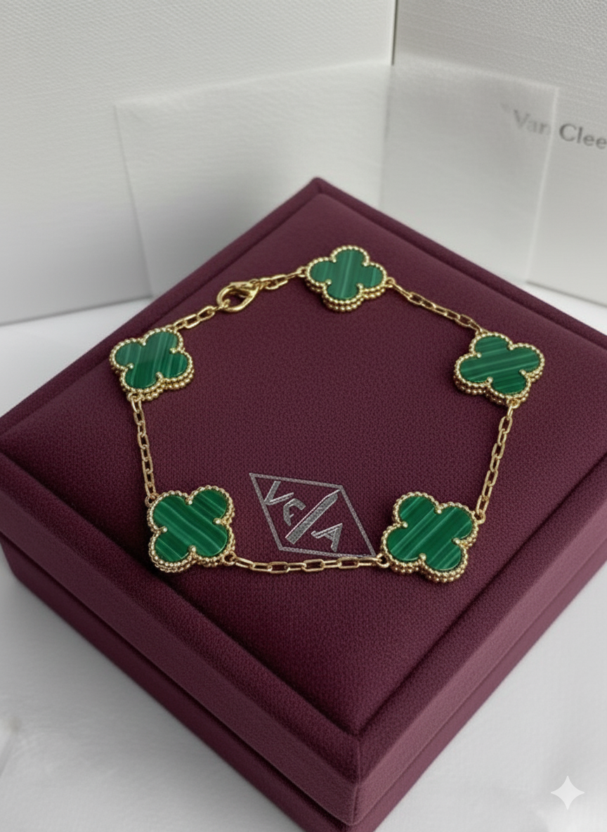 Pulsera Trebol Van Cleef con baño oro 14k + caja de regalo